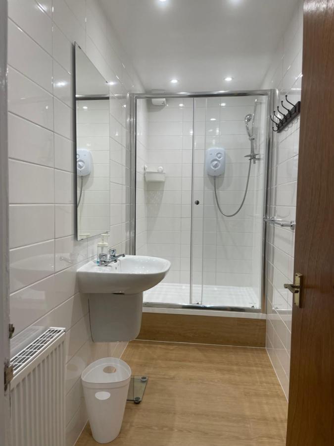 Fantastic Location 10 Mins To Princes Street- 15 To Royal Mile- Main Door-Patio Эдинбург Экстерьер фото