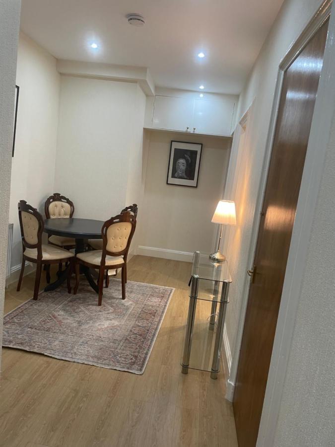 Fantastic Location 10 Mins To Princes Street- 15 To Royal Mile- Main Door-Patio Эдинбург Экстерьер фото
